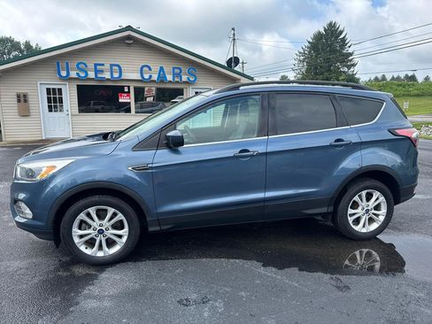 Used 2018 Ford Escape SE AWD/4WD image 3
