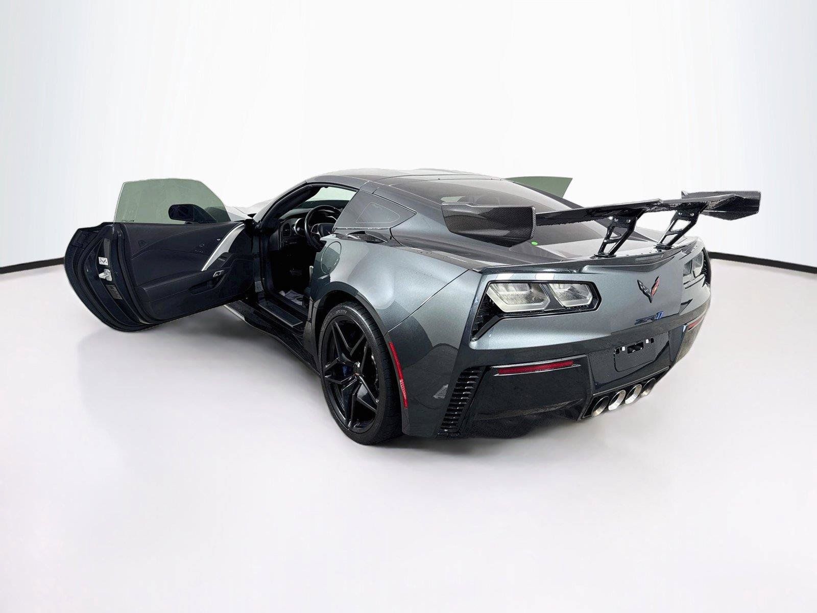 Used 2019 Chevrolet Corvette ZR1 RWD image 34