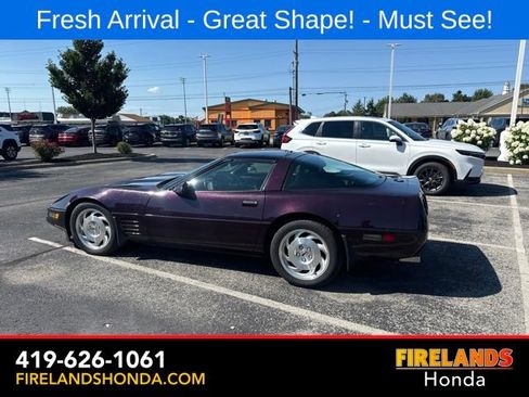 Used 1994 Chevrolet Corvette Coupe RWD image 10