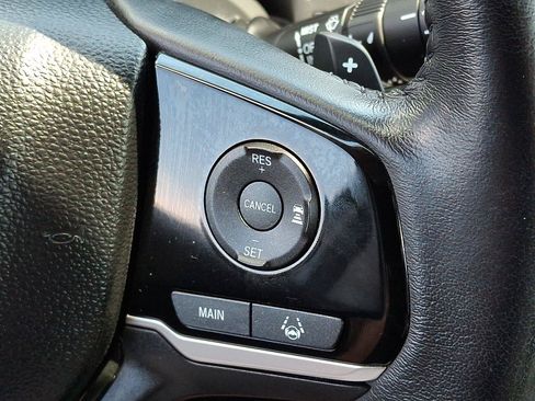 Used 2021 Honda Pilot Touring image 26