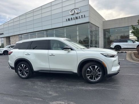 Used 2023 INFINITI QX60 Luxe w/ Vision Package AWD/4WD image 7