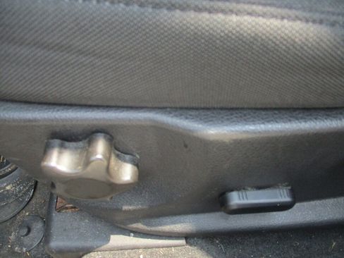 Used 2010 Ford Fusion SE FWD image 25