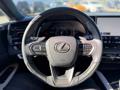 Used 2023 Lexus RX 350h w/ Accessory Package (Z1) AWD/4WD image 6
