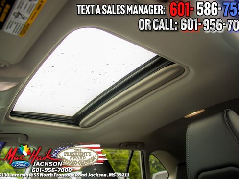 Used 2024 Toyota RAV4 XLE Premium FWD image 12