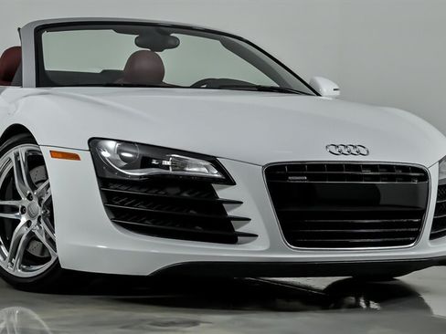 Used 2011 Audi R8 V8 AWD/4WD image 3