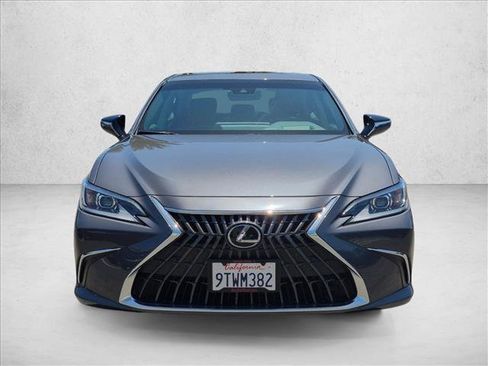 Used 2025 Lexus ES 300h w/ Premium Package FWD image 2