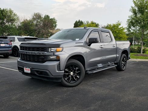 Used 2021 Chevrolet Silverado 1500 Custom w/ LPO, Dark Essentials Package AWD/4WD image 2