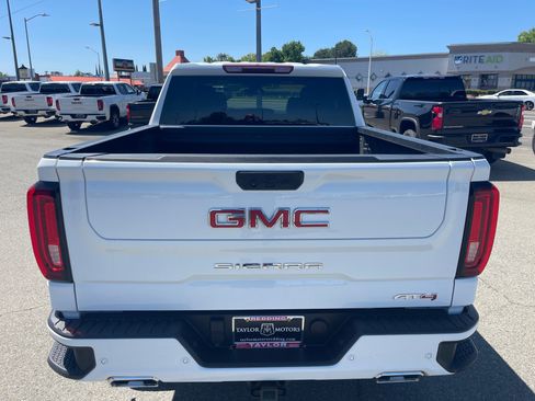 Used 2025 GMC Sierra 1500 AT4 AWD/4WD image 6