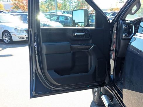 Used 2022 GMC Sierra 2500 SLE w/ SLE Convenience Package image 20