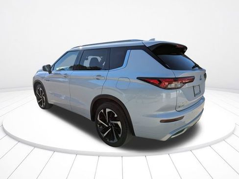 Used 2023 Mitsubishi Outlander SEL AWD/4WD image 6