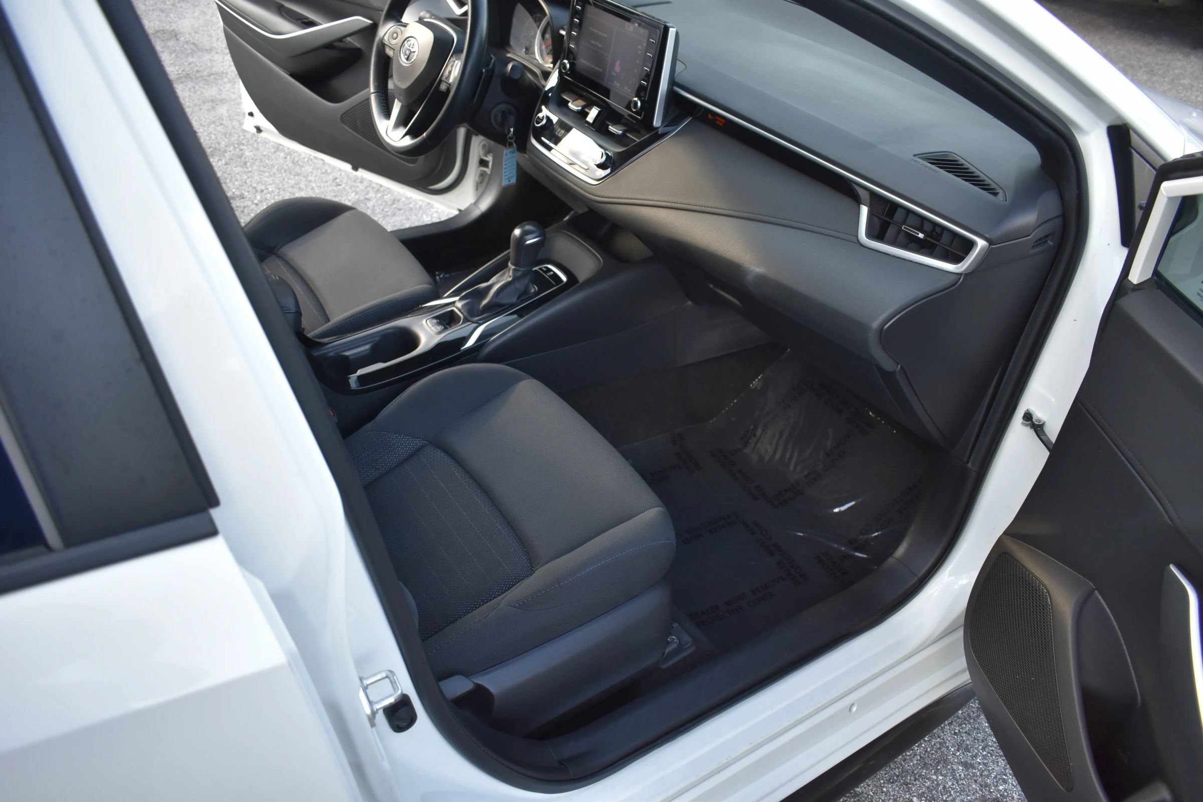 Used 2020 Toyota Corolla SE FWD image 17