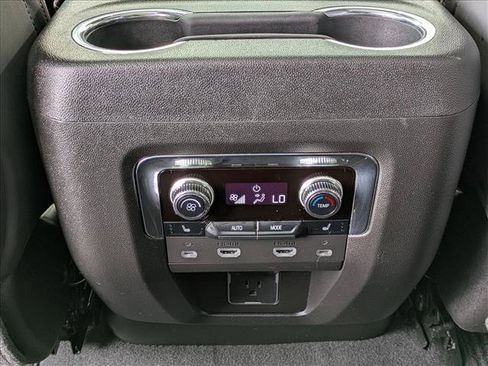 Used 2023 GMC Yukon Denali Ultimate AWD/4WD image 21