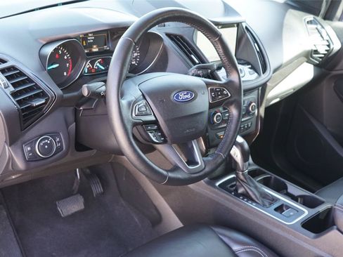 Certified 2019 Ford Escape Titanium FWD image 9
