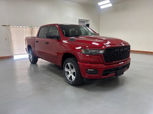 New 2026 RAM 1500 Express AWD/4WD image 2
