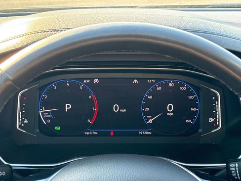 Used 2020 Volkswagen Jetta SEL Premium image 17