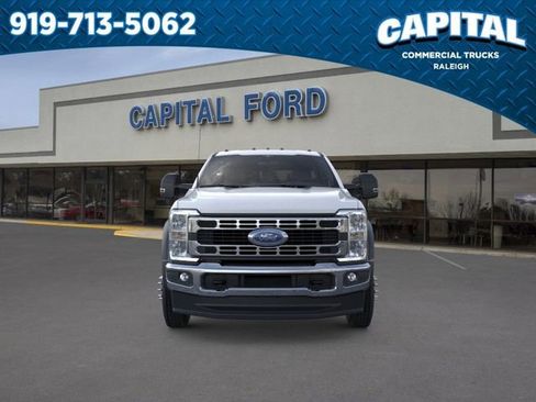 New 2025 Ford F550 4x4 Regular Cab Super Duty image 6