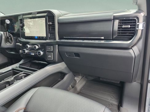 New 2026 Ford F250 Lariat RWD image 19