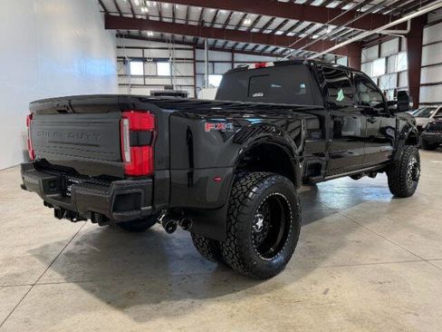 Used 2026 Ford F450 Platinum w/ FX4 Off-Road Package image 8