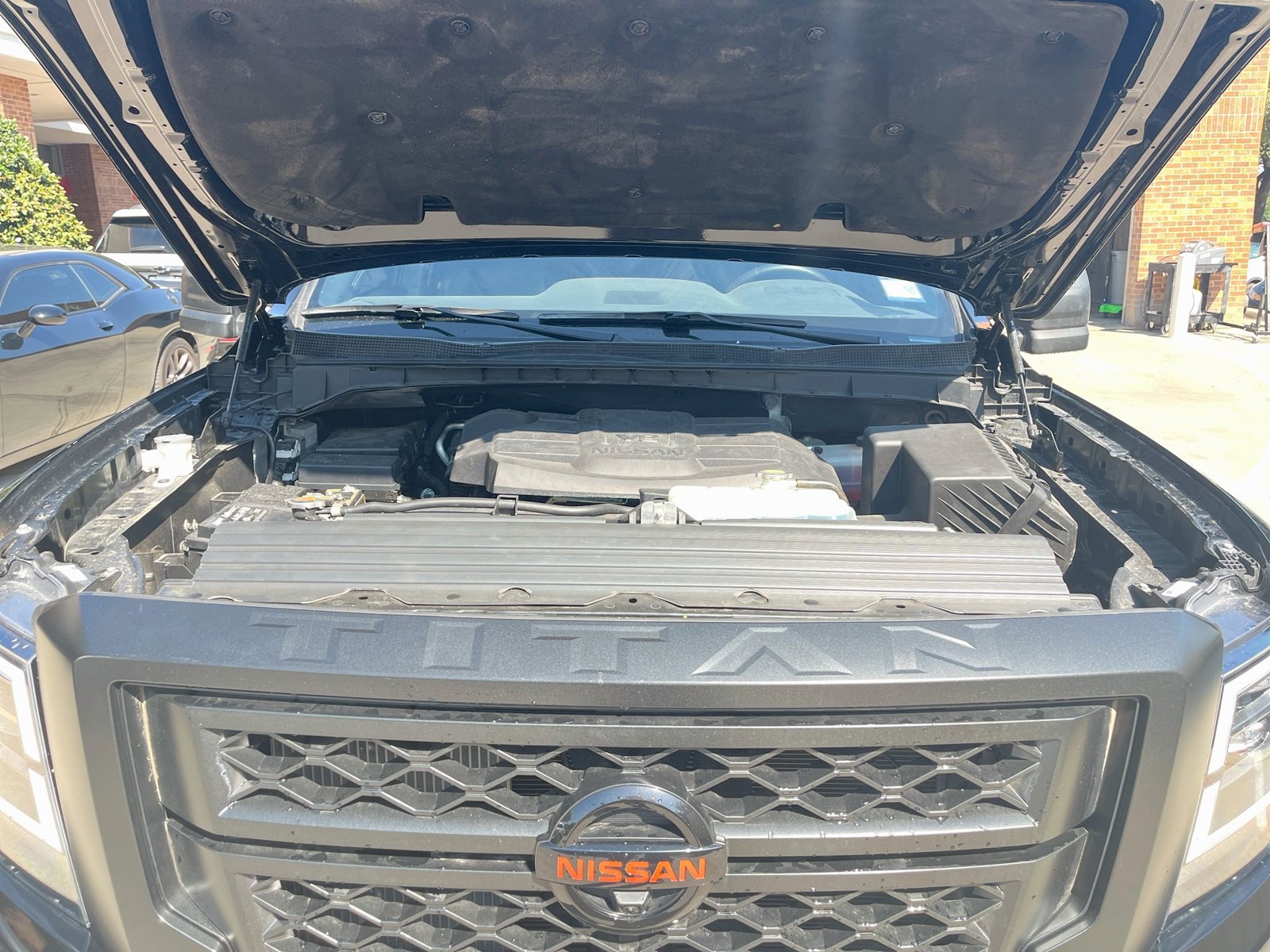 Used 2024 Nissan Titan PRO-4X w/ Pro-4x Convenience Package AWD/4WD image 32