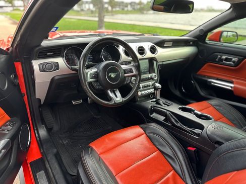 Used 2015 Ford Mustang GT Premium image 15