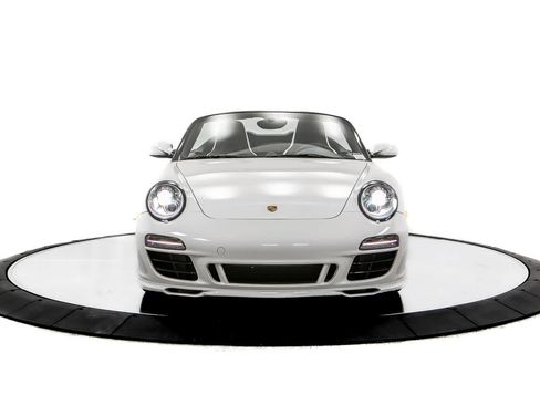 Used 2011 Porsche 911 Cabriolet RWD image 10