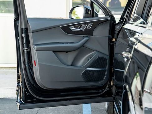 New 2026 Audi Q7 2.0T Premium image 13