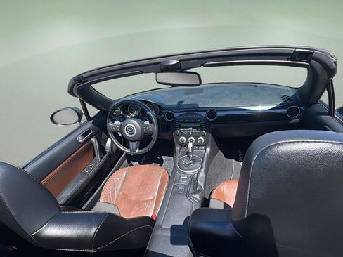 Used 2013 MAZDA MX-5 Miata Grand Touring w/ Premium Pkg RWD image 26