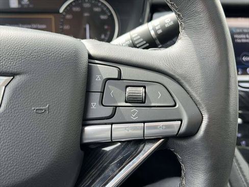 Used 2023 Cadillac XT6 Premium Luxury w/ LPO, Floor Liner Package AWD/4WD image 24