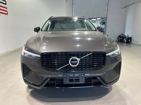 Used 2023 Volvo XC60 B5 Plus w/ Climate Package AWD/4WD image 8