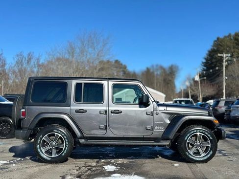Used 2023 Jeep Wrangler Sahara w/ Cold Weather Group image 7