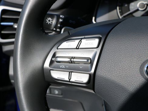 Used 2021 Hyundai Ioniq SE image 17