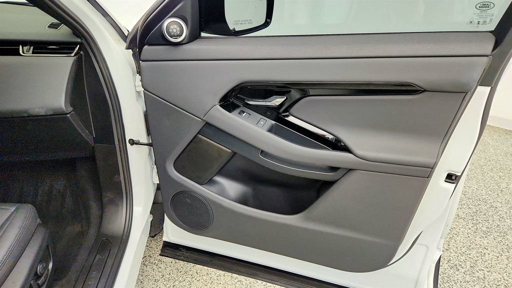 Used 2025 Land Rover Range Rover Evoque S AWD/4WD image 24
