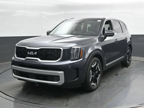Used 2023 Kia Telluride EX AWD/4WD image 6