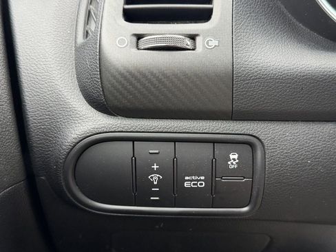 Used 2016 Kia Forte EX image 18