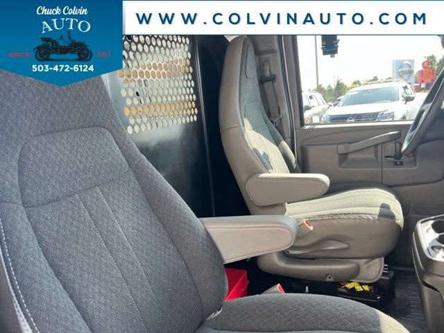 Used 2025 Chevrolet Express 2500 w/ Driver Convenience Package RWD image 17