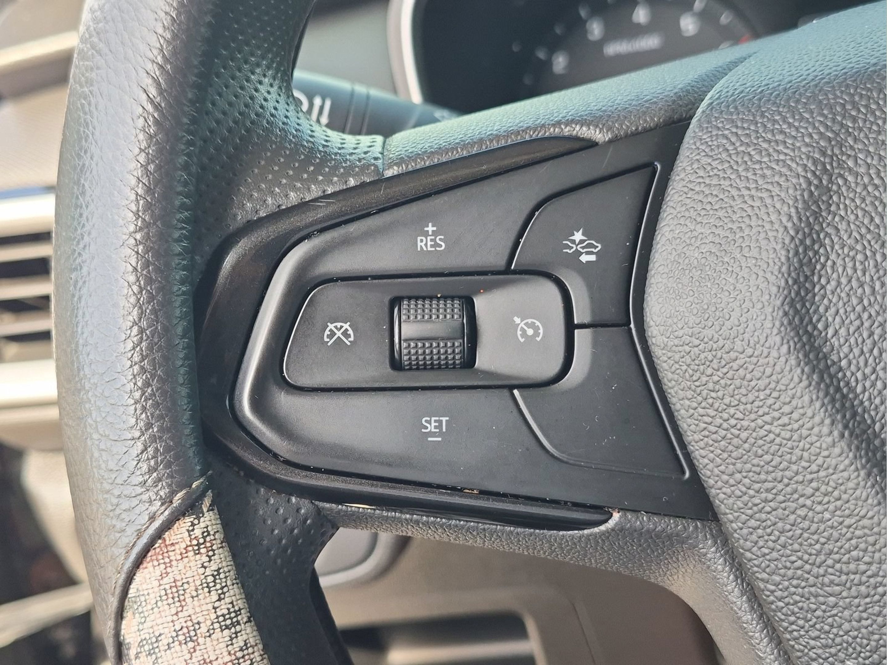Used 2021 Chevrolet TrailBlazer LS FWD image 12