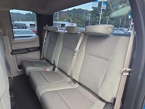 Used 2015 Ford F150 XL w/ Equipment Group 101A Mid AWD/4WD image 20