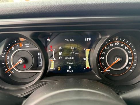 New 2026 Jeep Gladiator Sport AWD/4WD image 17