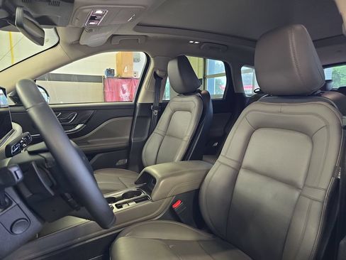 Used 2023 Lincoln Corsair AWD w/ Equipment Group 101A image 18
