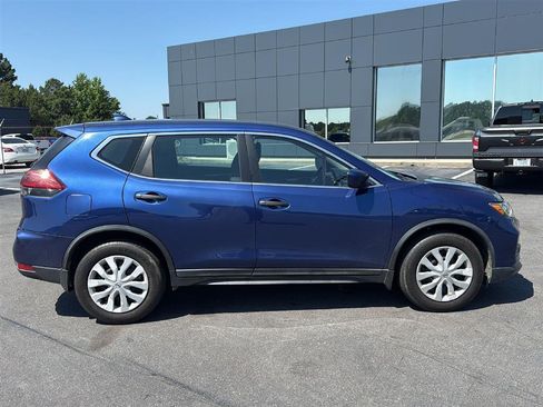 Used 2019 Nissan Rogue S FWD image 10