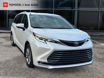 Certified 2023 Toyota Sienna Platinum
