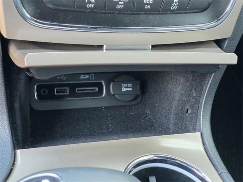 Used 2015 Jeep Grand Cherokee Summit w/ Platinum Series Group image 25