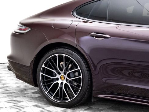 Certified 2023 Porsche Panamera Platinum Edition image 34