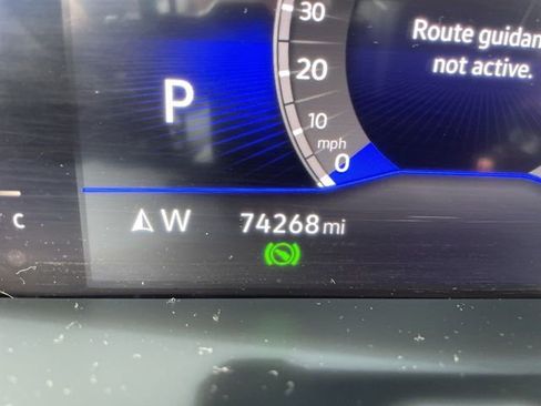 Used 2023 Volkswagen Tiguan SE AWD/4WD image 12