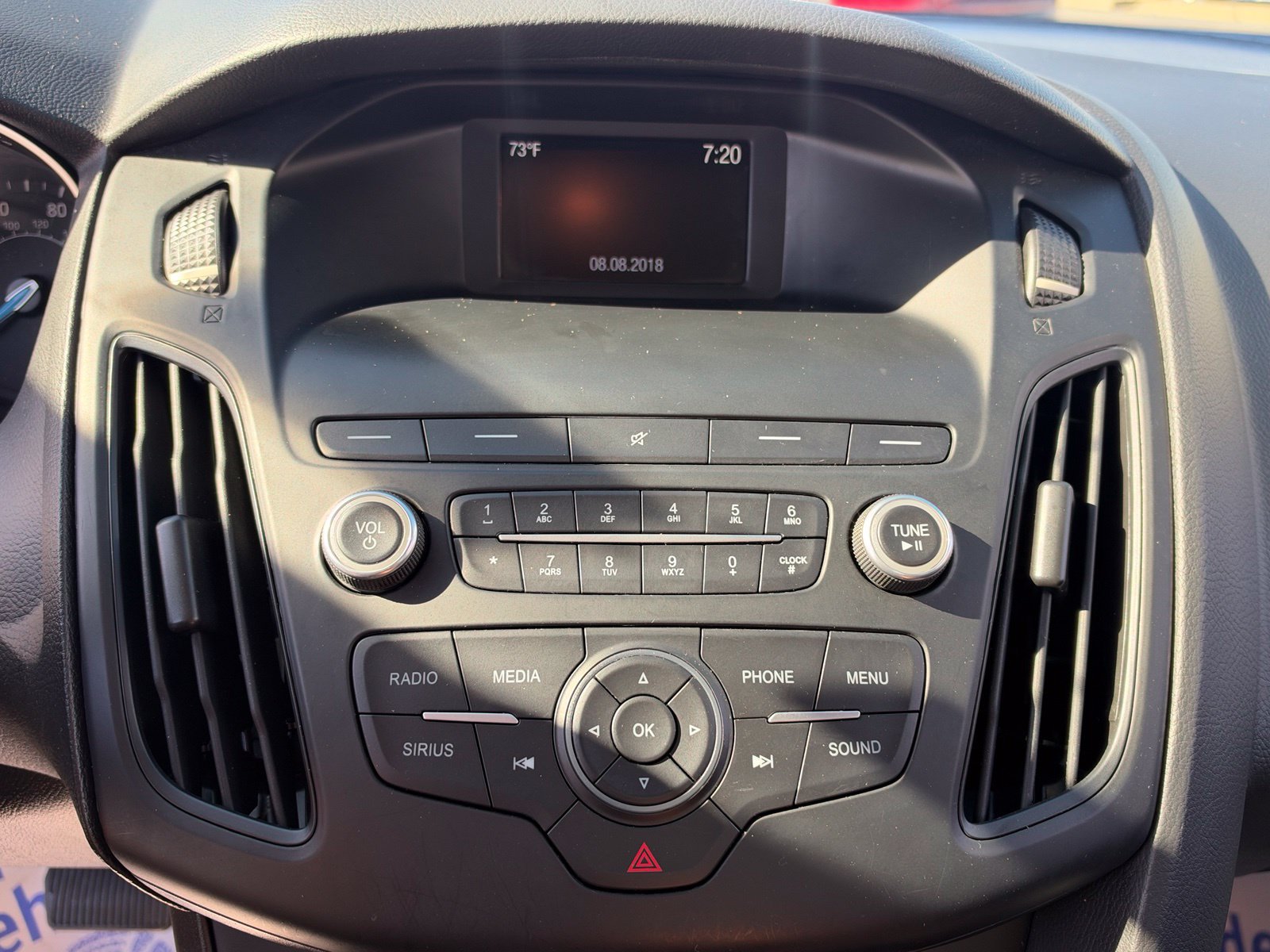 Used 2018 Ford Focus SE FWD image 16