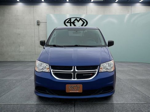 Used 2018 Dodge Grand Caravan SE w/ UConnect Hands-Free Group FWD image 8