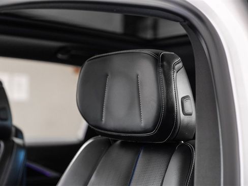 Used 2024 Cadillac Lyriq Luxury image 31