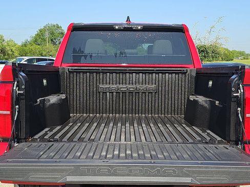 Used 2026 Toyota Tacoma SR5 AWD/4WD image 30