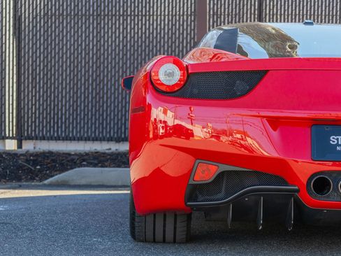 Used 2010 Ferrari 458 Italia Coupe image 30