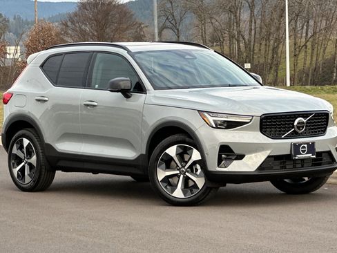 New 2026 Volvo XC40 B5 Plus w/ Protection Package Premier image 1